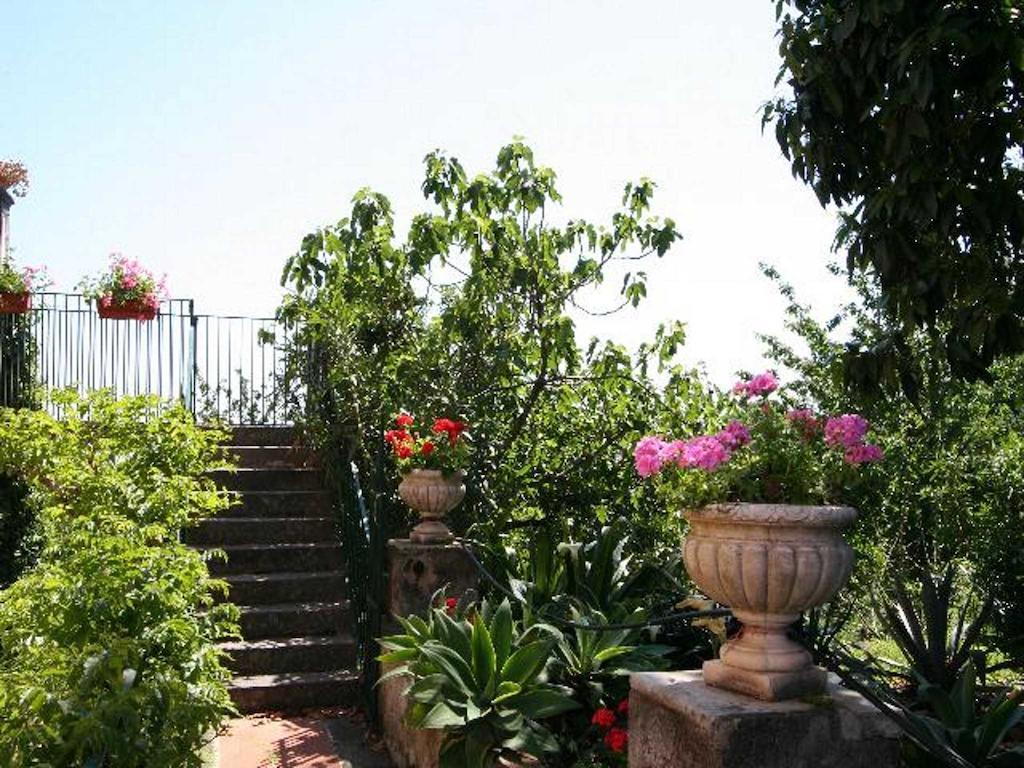 Baglio Delle Rose Panzió Giarre Kültér fotó